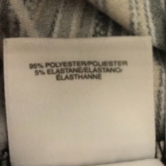 Kasper - No sleeve top - Picture 7 of 7